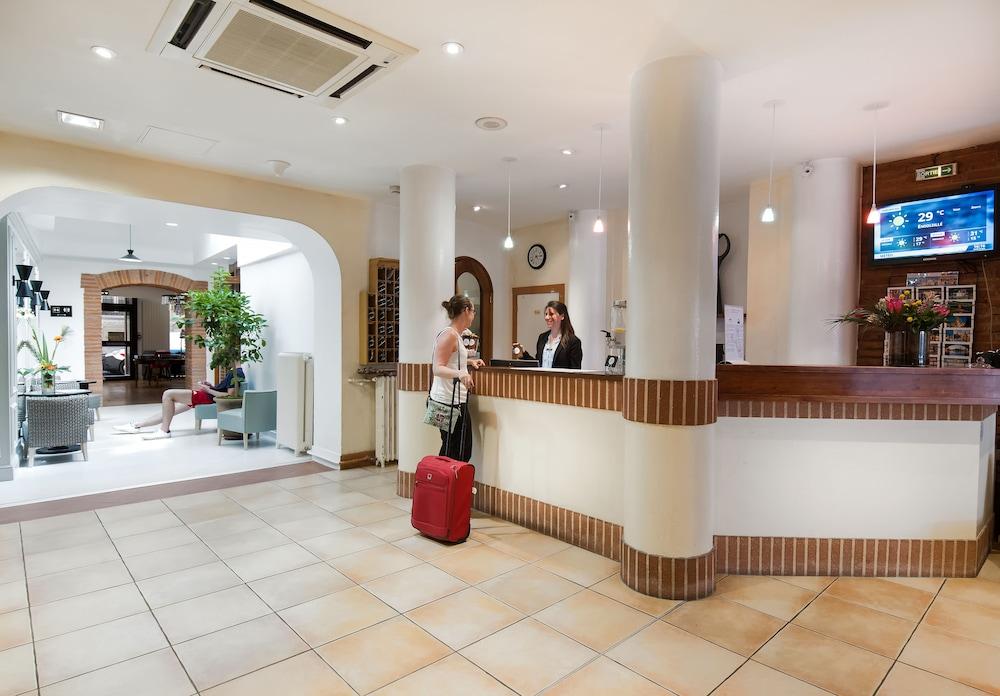 Hotel Albert 1Er Toulouse Bagian luar foto